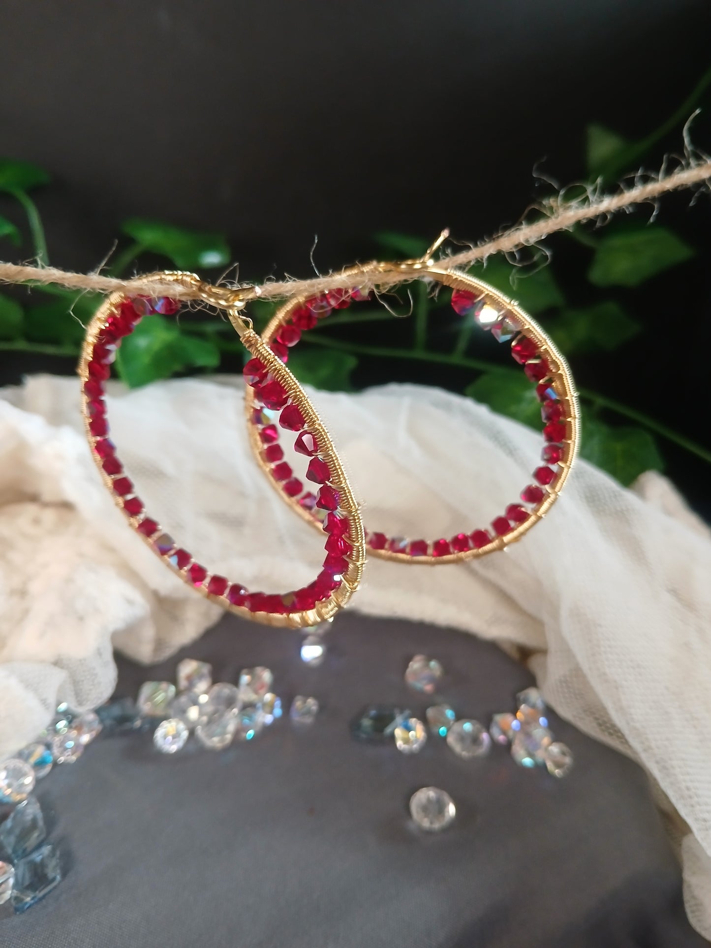 Crimson Lattice Hoops